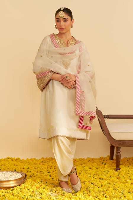 Sheetal Batra Ivory Silk Organza Embroidery Round Neck Marwa Chauga Kurta Set 
