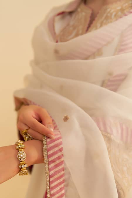 Buy_Sheetal Batra_Ivory Silk Organza Embroidery Round Neck Marwa Chauga Kurta Set _Online_at_Aza_Fashions