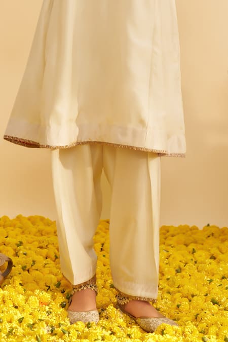 Shop_Sheetal Batra_Ivory Silk Organza Embroidery Round Neck Marwa Chauga Kurta Set _Online_at_Aza_Fashions