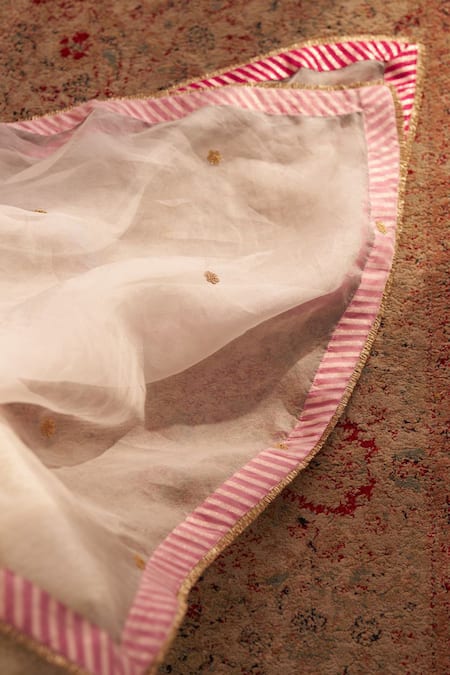 Buy Sheetal Batra Ivory Silk Organza Embroidery Split V-neck Haayat Kaftan Set Online at Aza Fashions Buy_Sheetal Batra_Ivory Silk Organza Embroidery Split V-neck Haayat Kaftan Set _Online_at_Aza_Fashions