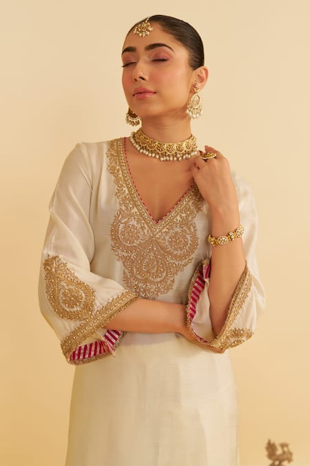 Buy Sheetal Batra Ivory Silk Organza Embroidery Split V-neck Haayat Kaftan Set Buy_Sheetal Batra_Ivory Silk Organza Embroidery Split V-neck Haayat Kaftan Set