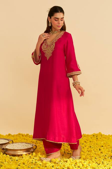 Buy Sheetal Batra Pink Embroidery Round Neck Haayat Kaftan Set Online at Aza Fashions Buy_Sheetal Batra_Pink Embroidery Round Neck Haayat Kaftan Set _Online_at_Aza_Fashions