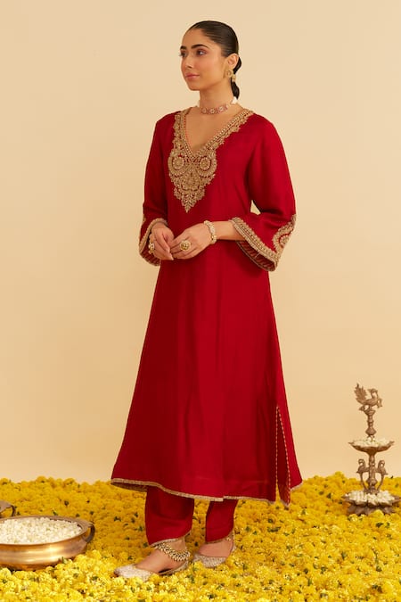 Buy_Sheetal Batra_Red Silk Organza Embroidery Round Neck Haayat Kaftan Set 