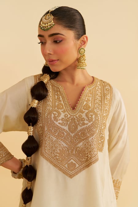 Buy_Sheetal Batra_Ivory Embroidery Split V-neck Mehza Kurta Set _Online_at_Aza_Fashions
