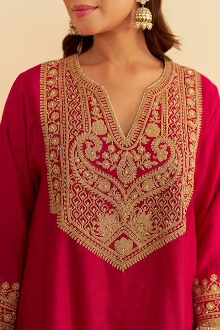 Buy_Sheetal Batra_Pink Embroidery V-neck Mehza Kurta Set 