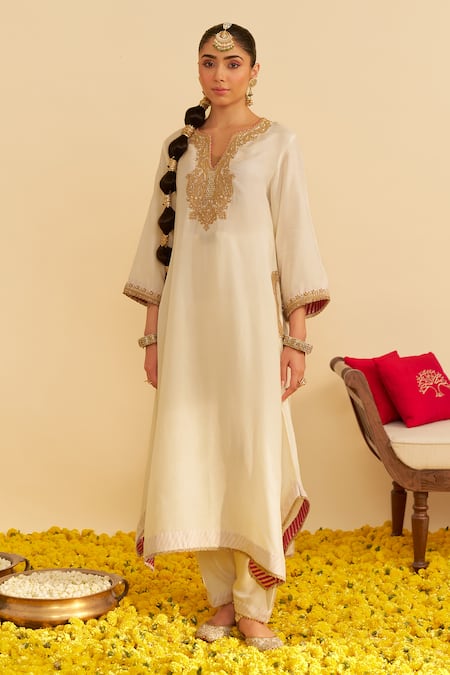 Shop_Sheetal Batra_Ivory Embroidery Round Neck Amaya Kaftan Set _Online_at_Aza_Fashions