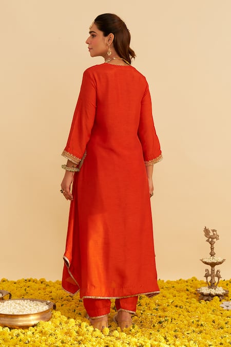 Shop Sheetal Batra Orange Silk Organza Embroidery Round Neck Amaya Kaftan Set at Aza Fashions Shop_Sheetal Batra_Orange Silk Organza Embroidery Round Neck Amaya Kaftan Set _at_Aza_Fashions