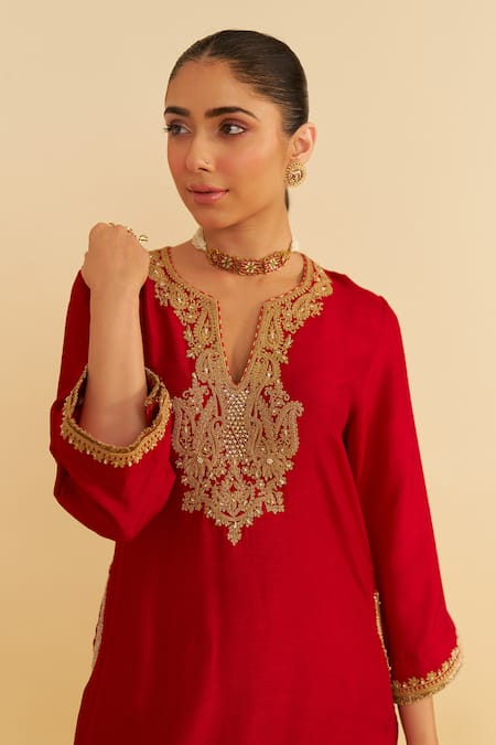 Shop Sheetal Batra Red Silk Organza Embroidery Split V-neck Amaya Kaftan Set Online at Aza Fashions Shop_Sheetal Batra_Red Silk Organza Embroidery Split V-neck Amaya Kaftan Set _Online_at_Aza_Fashions