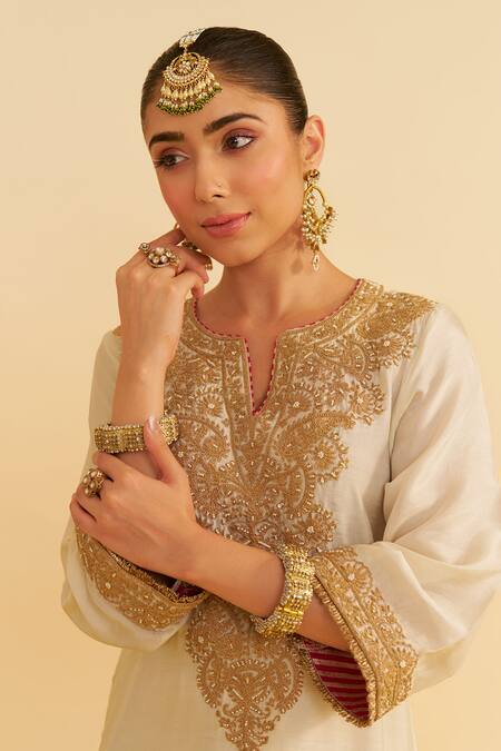 Buy Sheetal Batra Ivory Silk Organza Embroidery V-neck Hiba Kaftan Set Online at Aza Fashions Buy_Sheetal Batra_Ivory Silk Organza Embroidery V-neck Hiba Kaftan Set _Online_at_Aza_Fashions