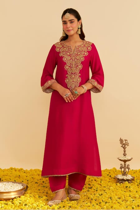 Sheetal Batra Pink Embroidery V-neck Hiba Kaftan Set