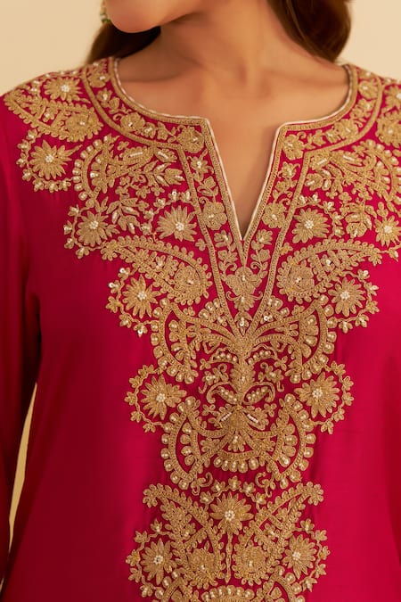 Shop Sheetal Batra Pink Embroidery V-neck Hiba Kaftan Set Online at Aza Fashions Shop_Sheetal Batra_Pink Embroidery V-neck Hiba Kaftan Set _Online_at_Aza_Fashions