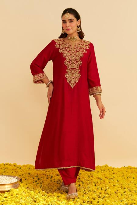 Buy Sheetal Batra Red Embroidery Split V-neck Hiba Kaftan Set Online at Aza Fashions Buy_Sheetal Batra_Red Embroidery Split V-neck Hiba Kaftan Set _Online_at_Aza_Fashions