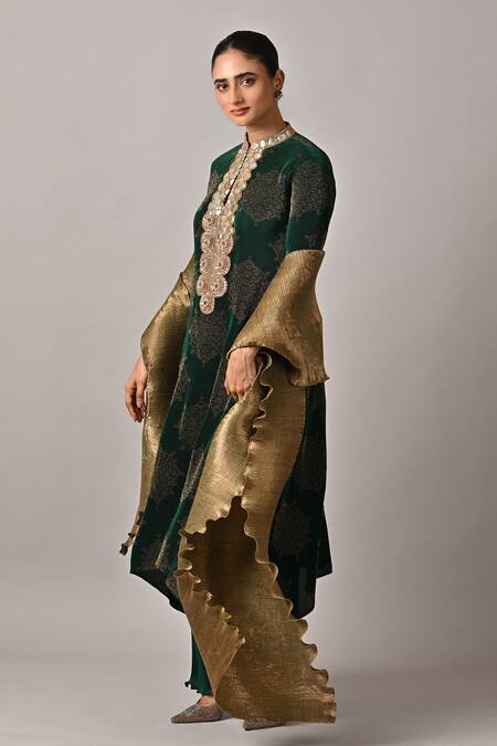 Kiran Uttam Ghosh_Green Polyester Round Neck Pleated Hand Embroidered Kurta _Online_at_Aza_Fashions