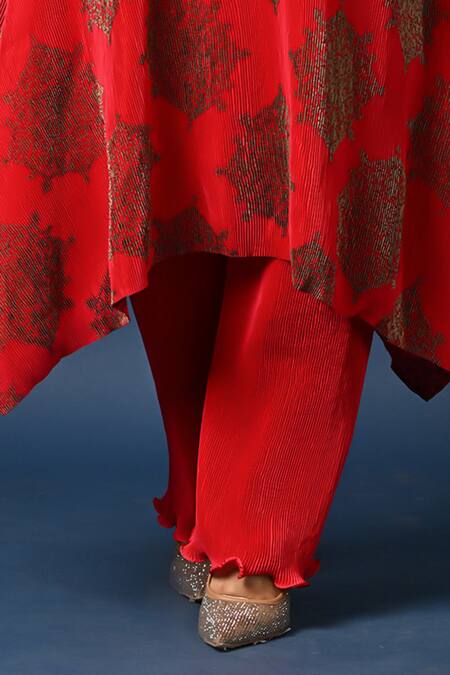 Kiran Uttam Ghosh Red Polyester Pleated Pant Online at Aza Fashions Kiran Uttam Ghosh_Red Polyester Pleated Pant _Online_at_Aza_Fashions