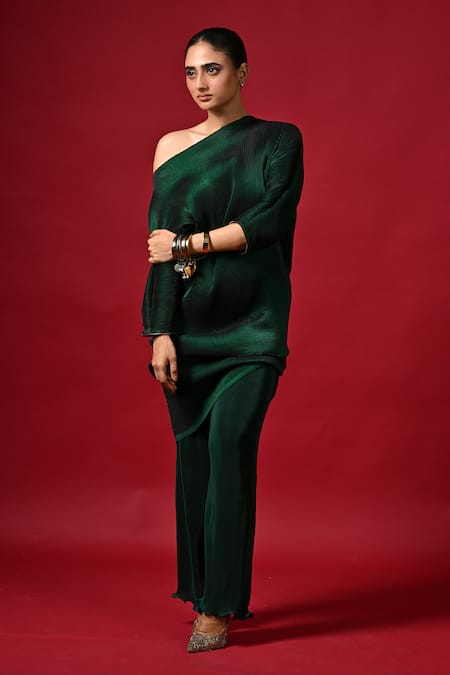 Kiran Uttam Ghosh Pleated Green Designer Dress 