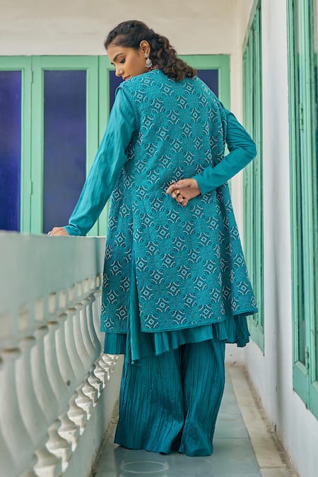 Vidushi Gupta Teal Blue Cutwork Jacket Kurta Set 
