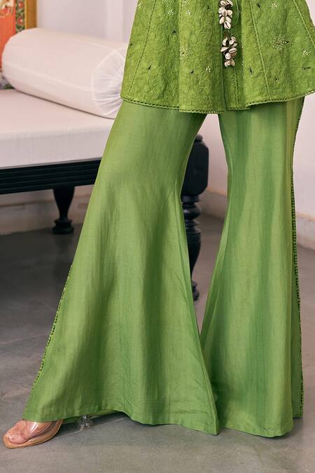 Vidushi Gupta_Green Modal, Silk Embroidery V-neck Pea Kurta And Flared Pant Set _Online_at_Aza_Fashions