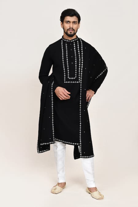 Arihant Rai Sinha Black Embroidered Kurta Set 