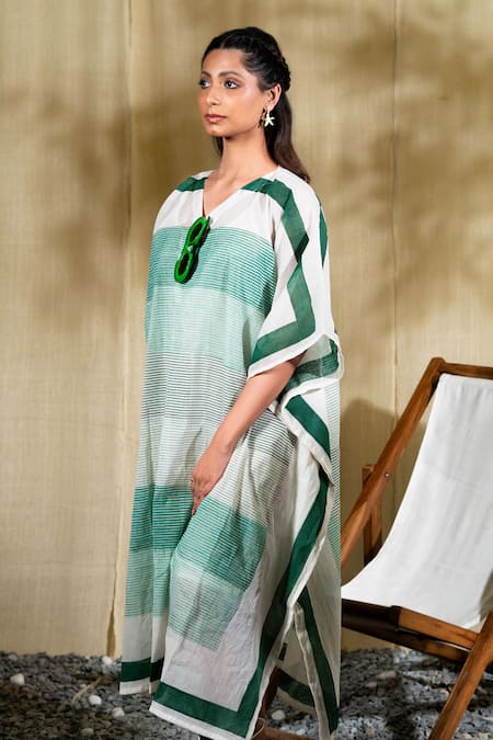 Banana Labs_Green Cotton V-neck Aqua Hand Block Print Kaftan Dress _Online_at_Aza_Fashions