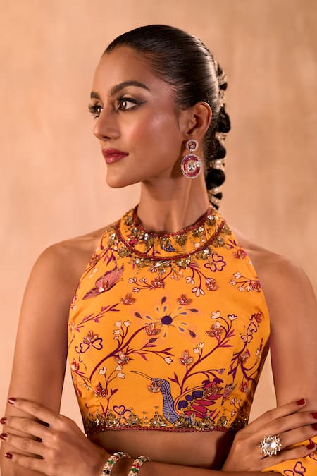 Buy_Mehak Murpana X AZA_Yellow Crepe Tassels, Embroidery Halter Printed Pre-draped Saree With Blouse 