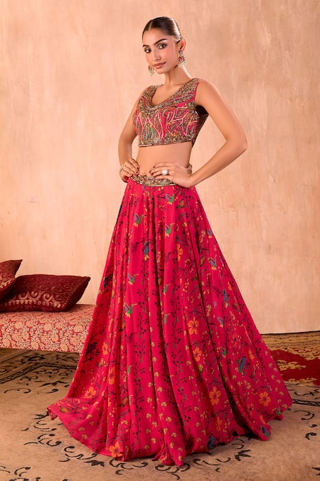 Buy_Mehak Murpana X AZA_Pink Crepe, Organza Beads, Sequins, Embroidery V-neck Floral Print Lehenga Set 