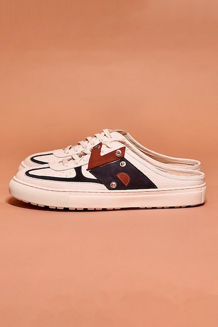 Shop Dmodot White Freddo Bianco Designer Sneakers Online at Aza Fashions Shop_Dmodot_White Freddo Bianco Designer Sneakers _Online_at_Aza_Fashions