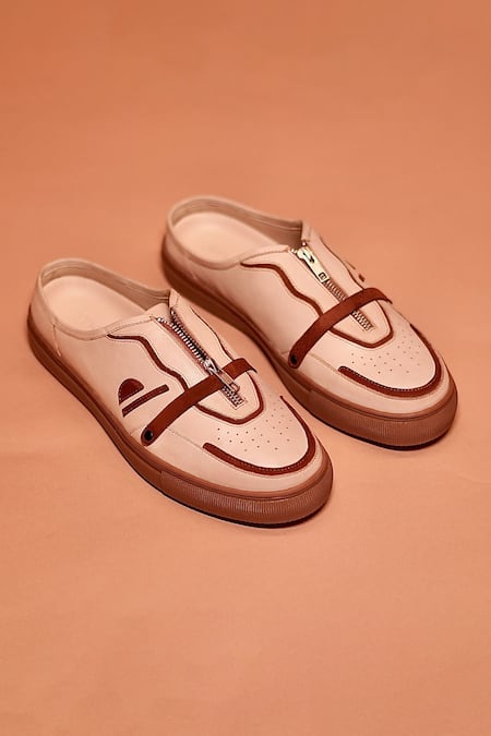 Buy_Dmodot_Cream Freddo Mocha Leather Sneakers _Online_at_Aza_Fashions