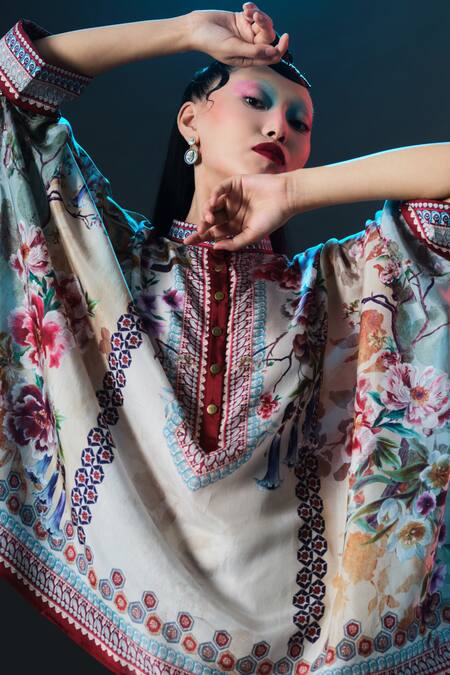 Shop_Rajdeep Ranawat_Beige Silk Bandeau Neck Chanel Collar 