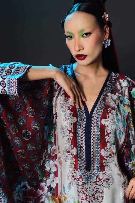 Rajdeep Ranawat_Beige Silk V-neck Chantelle Floral Print V _at_Aza_Fashions