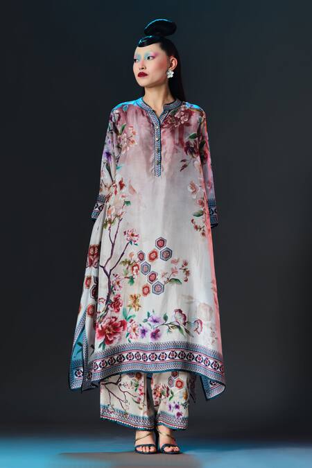 Buy_Rajdeep Ranawat_Beige Silk Button-down Neck Floral Print Zeynep Tunic 