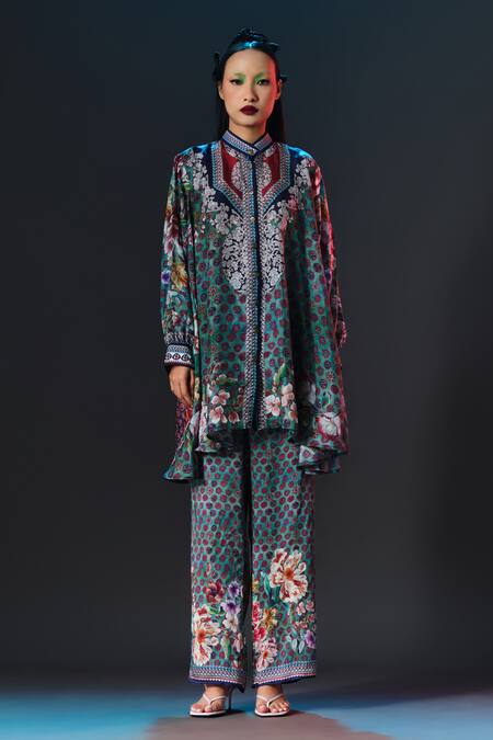 Rajdeep Ranawat_Green Silk Bandeau Neck Jade Nilofer Tunic _at_Aza_Fashions