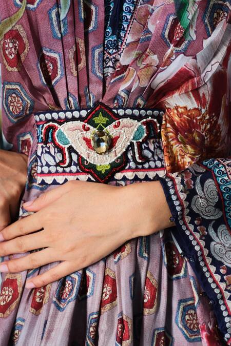 Buy_Rajdeep Ranawat_White Silk Embroidery V-neck Imama Printed Long V 