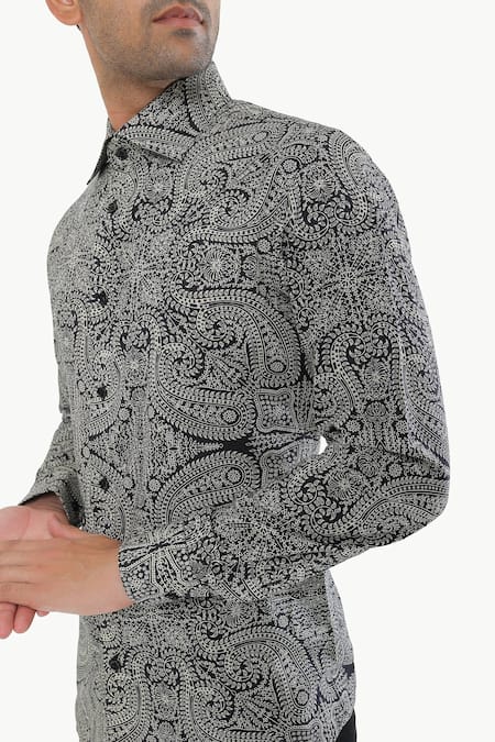 Shop_Kustomeyes_Black Cotton Muse Print Shirt _Online_at_Aza_Fashions