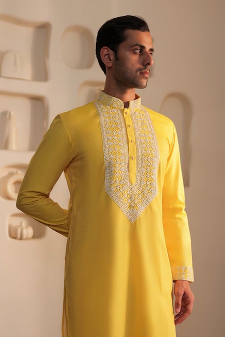Kustomeyes Yellow Cotton Embroidery Threaded Bloom Kurta Set at Aza Fashions Kustomeyes_Yellow Cotton Embroidery Threaded Bloom Kurta Set _at_Aza_Fashions
