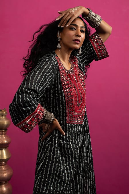 Shop_Pink City By Sarika_Black Silk Mirrors Round Neck Bandhani Magic Kaftan _Online_at_Aza_Fashions
