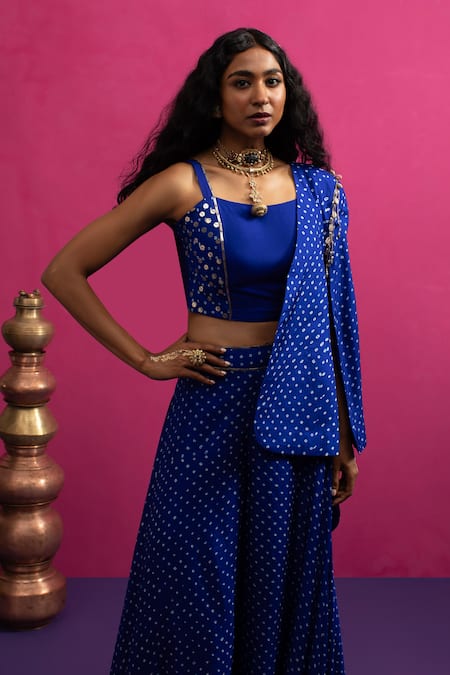 Pink City By Sarika_Blue Silk Sequins Square Electrifying Bandhani Cape Set _Online_at_Aza_Fashions