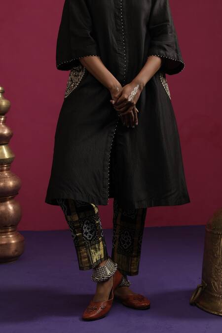 Pink City By Sarika_Black Silk, Chanderi, Cotton Embroidery Round Neck Peacock Pocket Kurta Set _Online_at_Aza_Fashions