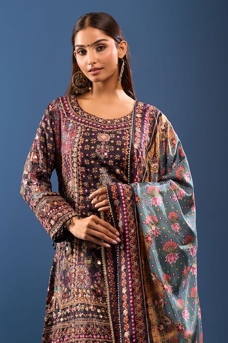 Samyukta Singhania_Black Embroidery Round Neck Kurta Gharara Set _at_Aza_Fashions