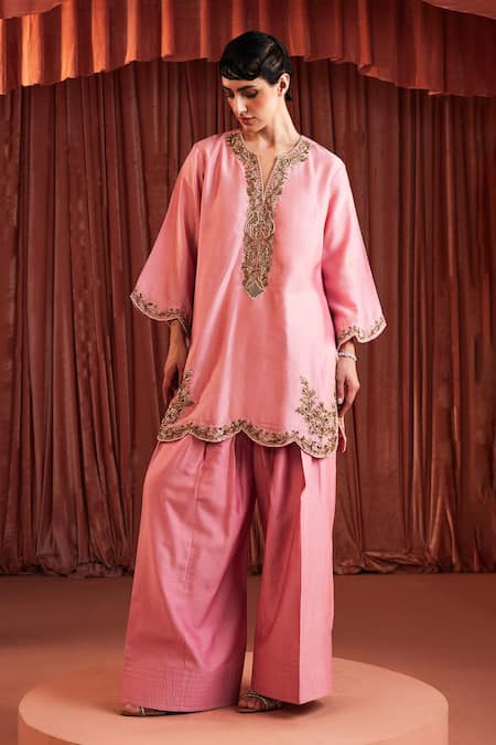 Akara Blush Chanderi Silk Embroidery V-neck Pink Kurta Set 