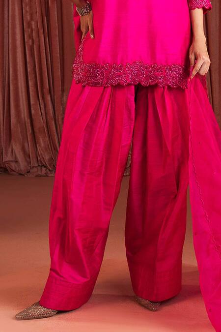 Akara_Pink Silk Embroidery Round Neck Hot Kurta Set _Online_at_Aza_Fashions