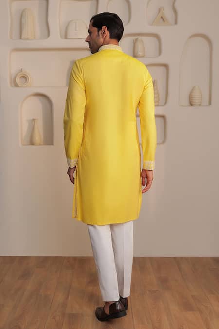 Kustomeyes Yellow Threaded Bloom Kurta Set 