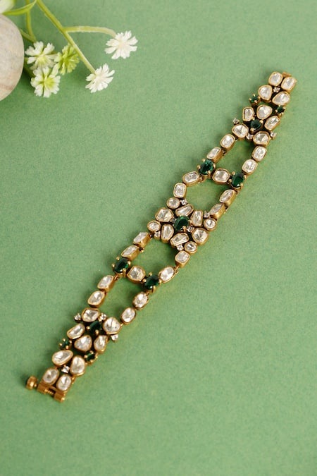 Mero Jewellery Gold Plated Diamonds Green Moissanite Finish Bracelet 