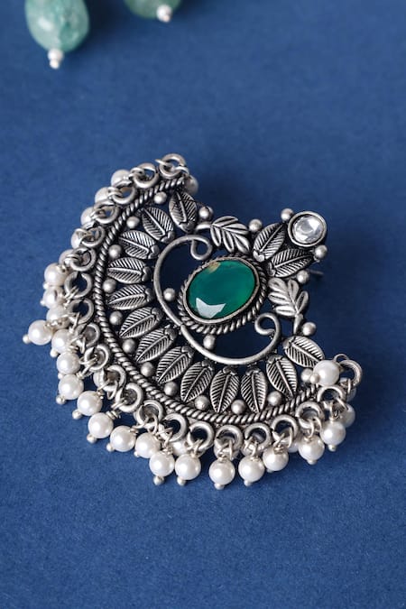 Mero Jewellery Silver Plated Pearls Green Kempstone Pendant Necklace Set Online at Aza Fashions Mero Jewellery_Silver Plated Pearls Green Kempstone Pendant Necklace Set _Online_at_Aza_Fashions