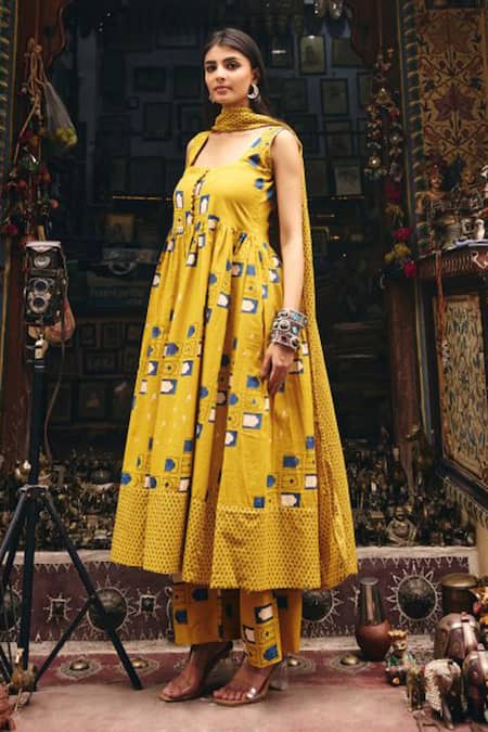 Buy_Gulabo Jaipur_Mustard Cambric, Cotton Square Neck Bhumi Anarkali Set _Online_at_Aza_Fashions