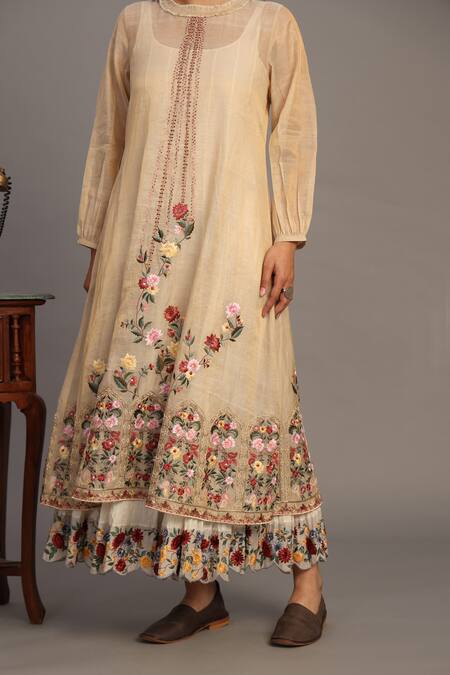 Prama By Pratima Pandey_Gold Chanderi, Tissue Embroidery Round Neck Light Floral Tunic _Online_at_Aza_Fashions