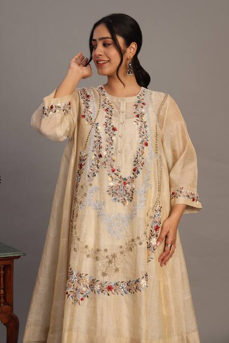 Prama By Pratima Pandey_Gold Chanderi, Tissue Embroidery Round Neck Light Tunic _Online_at_Aza_Fashions