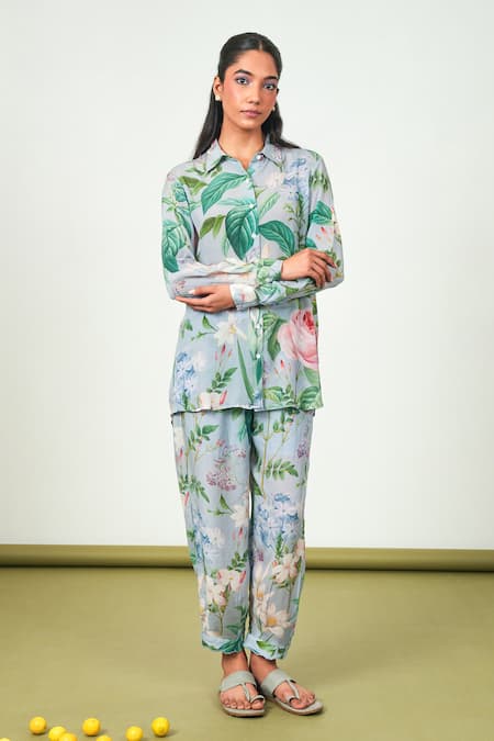 Sage Saga Gray Crepe Collared Holly Leaf Print Shirt With Pant 