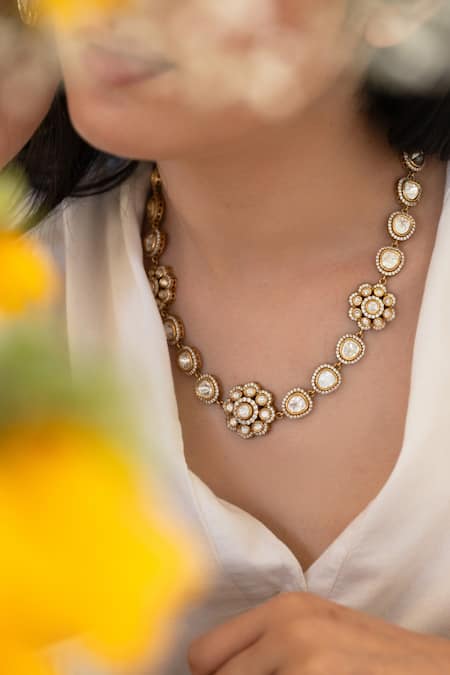 Do Taara_Gold Plated Floral Polki Necklace _Online_at_Aza_Fashions