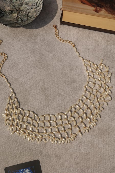 Do Taara Pearl Embellished Necklace