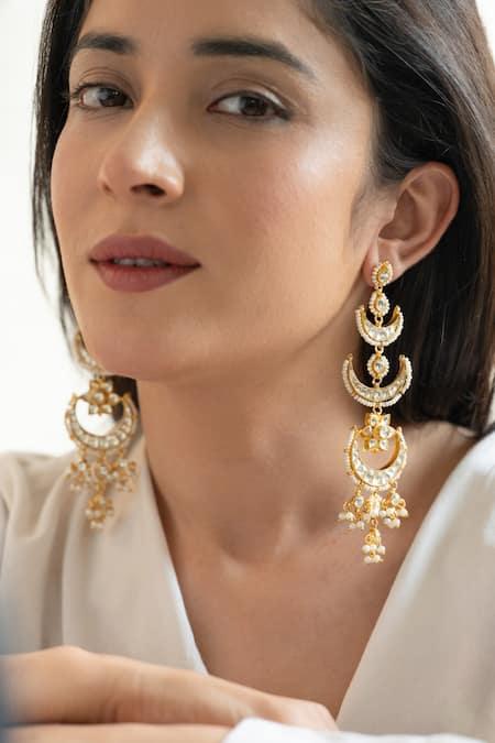 Do Taara Kundan Embellished Chandbalis